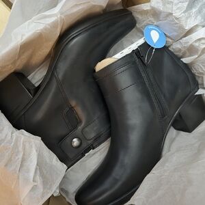 Clark's Emslie Jada Leather Booties, Black, Waterproof NIB, 8.5 W